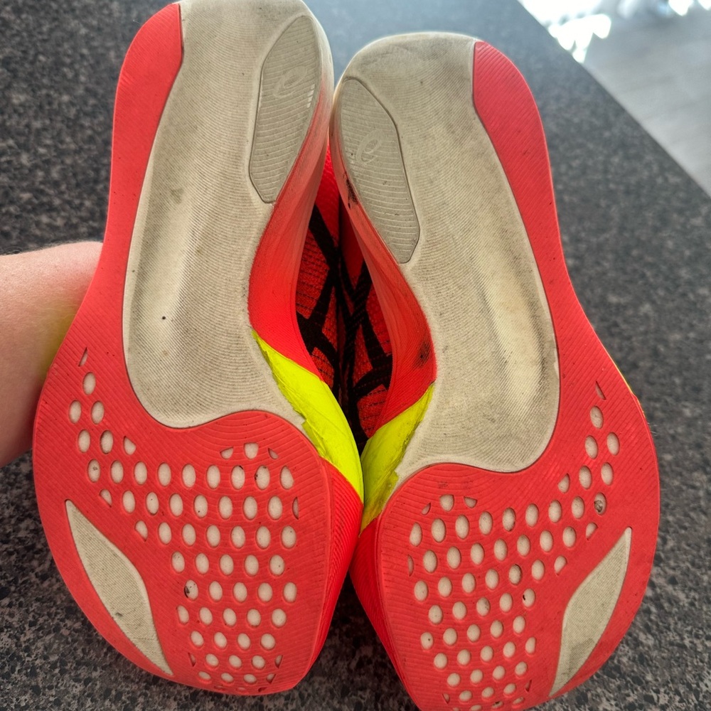 Metaspeed Sky Paris running shoes - Picture 3 of 4